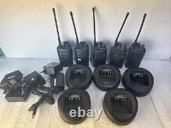 Lot Of 5 Motorola Vertex Standard VX-261-G7-5 Two Way Radios 16Ch. Withchargers