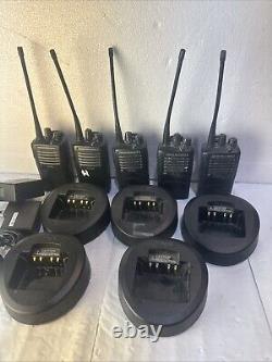 Lot Of 5 Motorola Vertex Standard VX-261-G7-5 Two Way Radios 16Ch. Withchargers