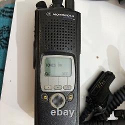 Lot Of 6 Motorola XTS5000R H18UCF9PW6AN 700/800MHz Two Way Radios Charger Mic