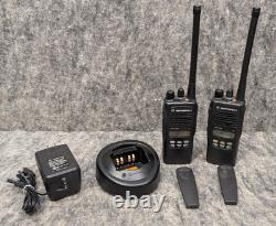 Lot of 2? Motorola HT1250 VHF Two-Way Radios AAH25KDF9AA5AN & Charging Base