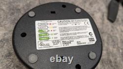 Lot of 2? Motorola HT1250 VHF Two-Way Radios AAH25KDF9AA5AN & Charging Base