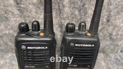 Lot of 2? Motorola HT1250 VHF Two-Way Radios AAH25KDF9AA5AN & Charging Base