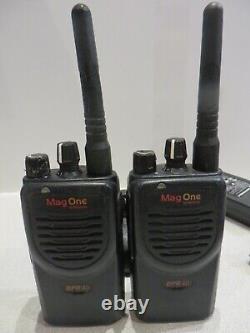 Lot of 2 Motorola Mag One BPR40 UHF 8CH Two Way Radios AAH84RCS8AA1AN