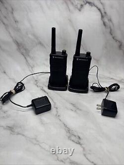 Lot of 2 Motorola RMM2050BHLAA RM Series On-Site Two Way Radios withChargers