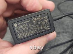 Lot of (2) Motorola Wave TLK 100 4G LTE 8-Channel WIFI Two-Way Radios G/VG