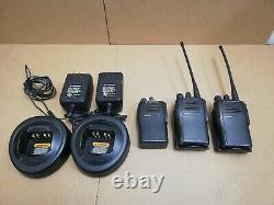 Lot of 3 Motorola EX500 UHF Two Way Radio AAH38SDC9AA3AN 450-512MHz 16 Channel
