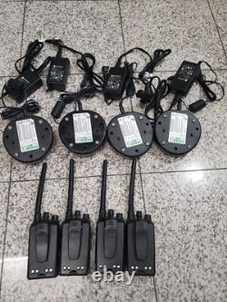 Lot of 4 Mag One by Motorola BPR40 8CH Charger Two-Way Radio withCHARGE BASE(4pc)