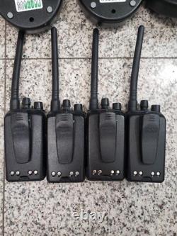 Lot of 4 Mag One by Motorola BPR40 8CH Charger Two-Way Radio withCHARGE BASE(4pc)