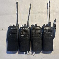 Lot of 4 Motorola HT750 AAH25RDC9AA3AN Wireless16 Channel Two-Way Radio