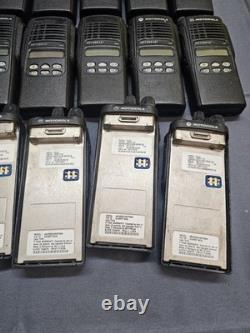 Lot of 50 Motorola HT1250 LS+ 450-512 MHz UHF Two Way Radios AAH25SDH9DP5AN