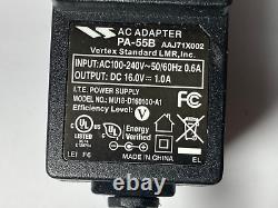 Lot of 5 Motorola BPR40 Two Way Radio with 5 Charger AAH84RCS8AA1AN Tested