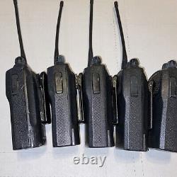 Lot of (6) Motorola PR400 AAH65RDC9AA2AN 16 Channel Two-Way Radios