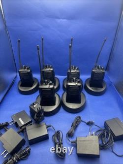 Lot of 6 Motorola/Vertex Standard VX-261-G7-5 UHF Two-Way Radios full set