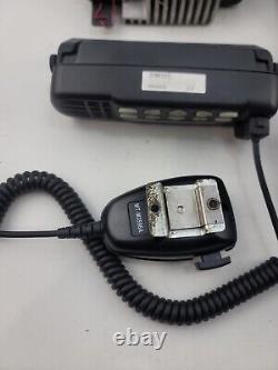 Lot of 7 Motorola Two Way Radios. (3) MCS 2000, (3) CDM1550 LS+ (1) CDM1550 LS