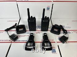 MINT 2X Motorola RMU2080d UHF Two Way Radio Set / Chargers / Clips WARRANTY