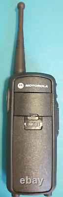 MINT Motorola DTR550 Two-Way Digital Business Radio Walkie Talkie Portable