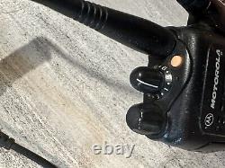 MOTOROLA AAH25SDH9AA6AN HT1250 128 CH TWO WAY RADIO WITH ANTENNA/Mic