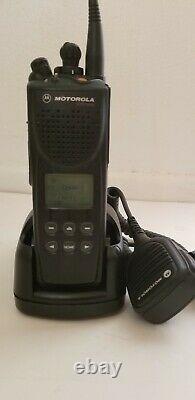 MOTOROLA ASTRO XTS 3000 UHF radio