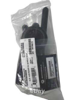 MOTOROLA CLS1410 5-Mile 4-Channel UHF Two-Way Radio