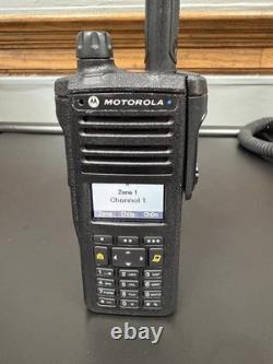 MOTOROLA H51WCH9PW7AN APX4000 900 MHZ PORTABLE TWO-WAY RADIO WithBATTERY & ANTENNA
