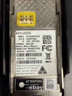 MOTOROLA H51WCH9PW7AN APX4000 900 MHZ PORTABLE TWO-WAY RADIO WithBATTERY & ANTENNA
