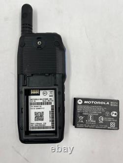 MOTOROLA HK2112A WAVE TLK 100 TWO-WAY MULTI CHANNEL 4G LTE WIFI RADIO With BATTERY