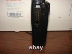 MOTOROLA HT1250 UHF 403-470 MHz AAH25RDF9AA5AN TWO WAY RADIO