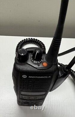 MOTOROLA HT1250 VHF 136-174MHz Police Fire Two-Way Radio AAH25KDF9AA5AN Tested