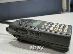 MOTOROLA HT1250 VHF 136-174 MHz Two-Way Radio AAH25KDH9AA6AN withBattery
