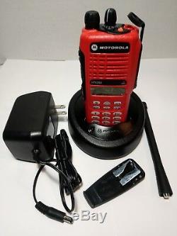 MOTOROLA HT1250 VHF 136-174 MHz Two-Way Radio with Accessories AAH25KDH9AA6AN