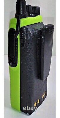 MOTOROLA HT1250 VHF 136-174mhz 128ch 5w Two Way Radio AAH25KDH9AA6AN