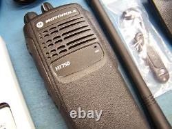 MOTOROLA HT750 LOW BAND 35-50MHz 16ch 6W TWO WAY PORTABLE RADIO AAH25CEC9AA3AN