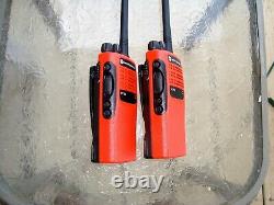 MOTOROLA HT750 VHF 136-174 MHz 4CH 5W Conventional Two-Way Radios AAH25KDC9AA2AN