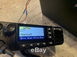 MOTOROLA MOTOTRBO XPR5550e VHF 136-174 MHz DIGITAL TWO-WAY MOBILE RADIO DMR 50W