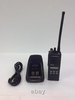 MOTOROLA MTS2000 Flashport Two Way Radio H01ucf6pw1bn, Charger, Antenna, WORKS, QTY