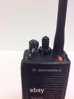 MOTOROLA MTS2000 Flashport Two Way Radio H01ucf6pw1bn, Charger, Antenna, WORKS, QTY