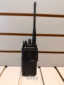 MOTOROLA Mototrbo XPR3300e UHF portable two-way radio AAH02RDC9VA1AN Capacity +