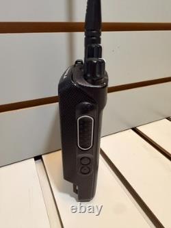 MOTOROLA Mototrbo XPR3300e UHF portable two-way radio AAH02RDC9VA1AN Capacity +