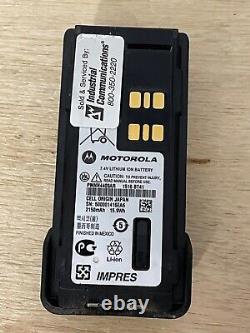 MOTOROLA One Unit XPR7580 800/900 MHz Radio AAH56UCN9WB1AN Lightly Used