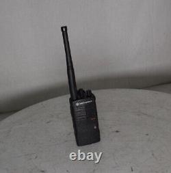 MOTOROLA RDV5100 RV5100BKN9BA Two Way Radio SEE NOTES