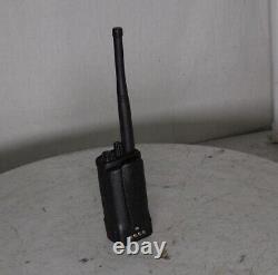 MOTOROLA RDV5100 RV5100BKN9BA Two Way Radio SEE NOTES