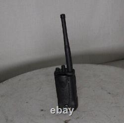 MOTOROLA RDV5100 RV5100BKN9BA Two Way Radio SEE NOTES