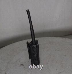 MOTOROLA RDV5100 RV5100BKN9BA Two Way Radio SEE NOTES