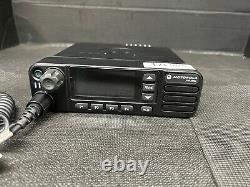 MOTOROLA XPR5580e Mobile Radio with Microphone