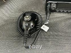 MOTOROLA XPR5580e Mobile Radio with Microphone