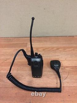 MOTOROLA XPR6380 Two Way Radio withMIC/Antenna/battery WORKING FREE SHIPPING