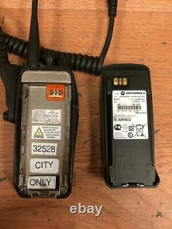 MOTOROLA XPR6380 Two Way Radio withMIC/Antenna/battery WORKING FREE SHIPPING