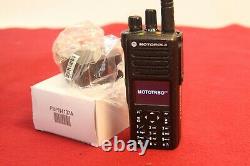 MOTOROLA XPR7580e DIGITAL RADIO 800/900MHz with NEW CHARGER Part# AAH56UCN9WB1AN