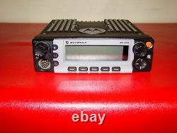 MOTOROLA XTL5000 XTL 5000 700/800 MHZ Digital RADIO P25 POLICE M20URS9PW1AN