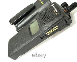 MOTOROLA XTS1500 UHF 450-520 MHz Two-Way Radio H66SDD9PW5BN NO Antenna